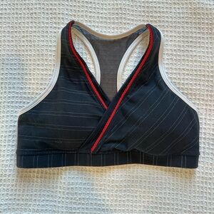 Lululemon V Neck Sports Bra size 8 red white and black lace detail padded